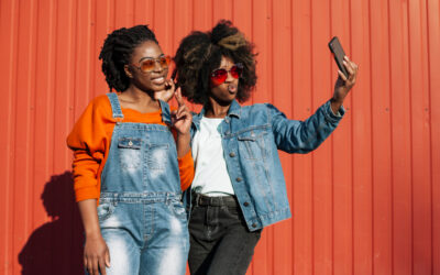 Cross-Generational Dialogue Guide: Bridging Understanding
